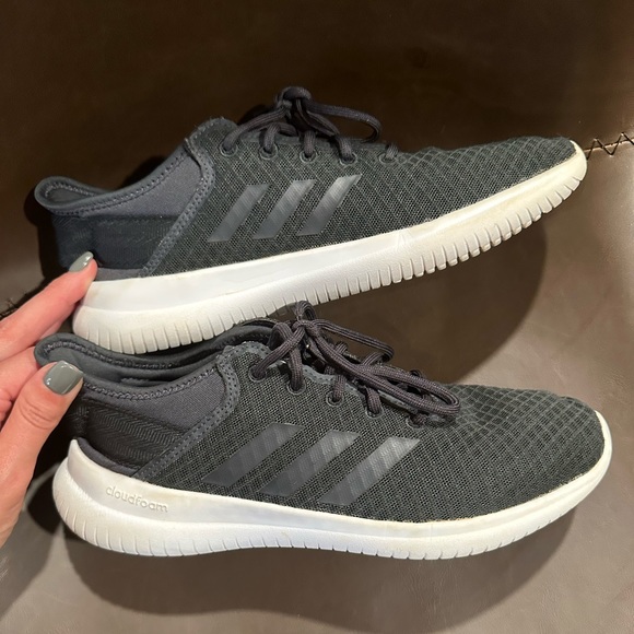 GUC! Adidas cloudfoam sneakers, size 8 1/2! - Picture 9 of 14